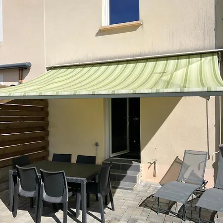 Chez Nous Holiday home *